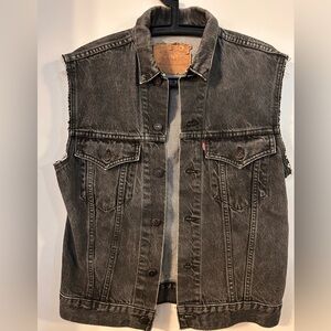 Levi's Charcoal Denim Vest Men’s size S or Women’s size L